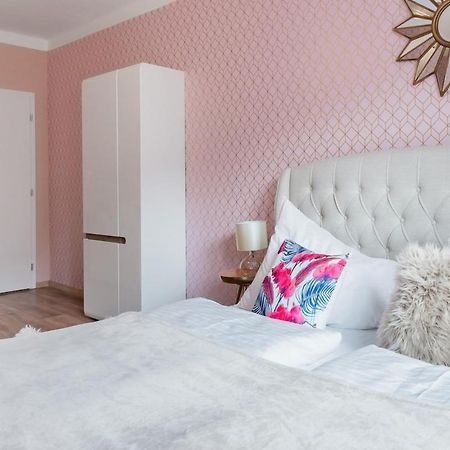 Pastel Art Deco 3BDR Ruterra Apt Praga Esterno foto