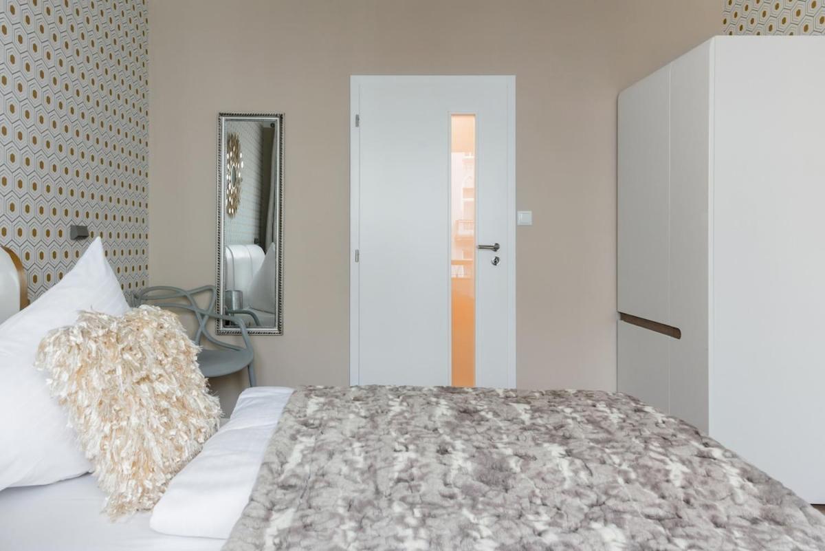 Pastel Art Deco 3BDR Ruterra Apt Praga Esterno foto