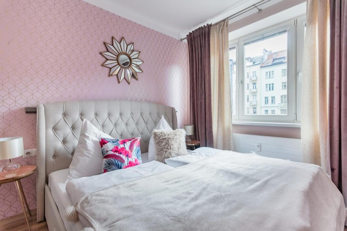 Pastel Art Deco 3BDR Ruterra Apt Praga Esterno foto