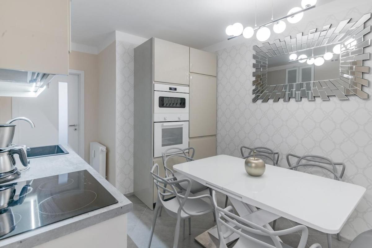 Pastel Art Deco 3BDR Ruterra Apt Praga Esterno foto